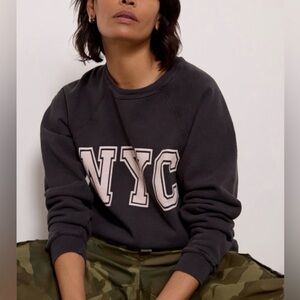 Retrobrand NYC graphic pullover sweatshirt small black crewneck
